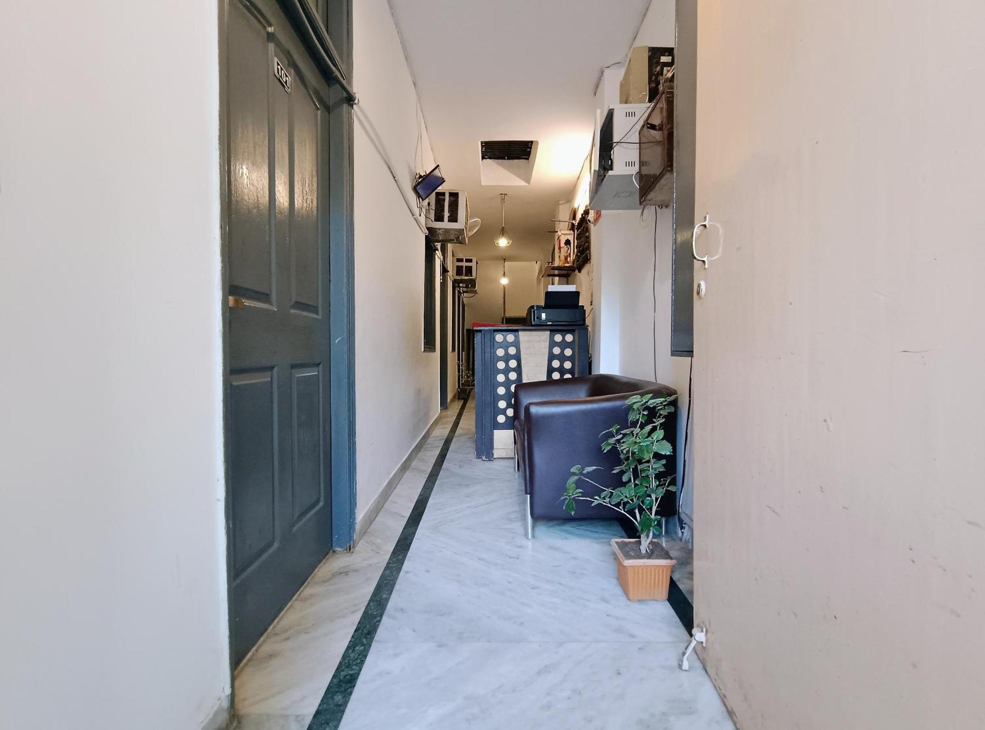 Hotel Hauz Khas Fort View Nova Deli Exterior foto
