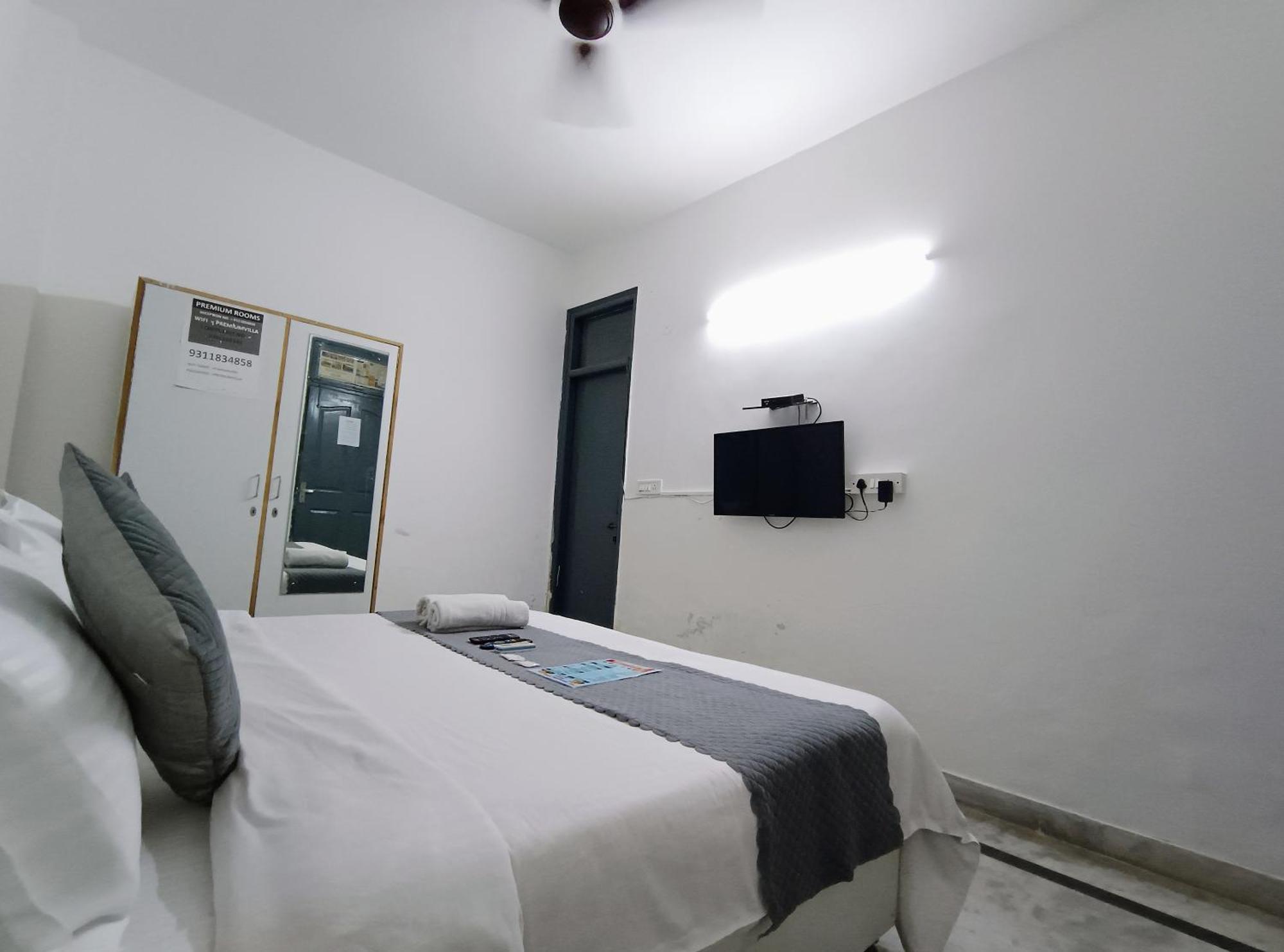 Hotel Hauz Khas Fort View Nova Deli Exterior foto